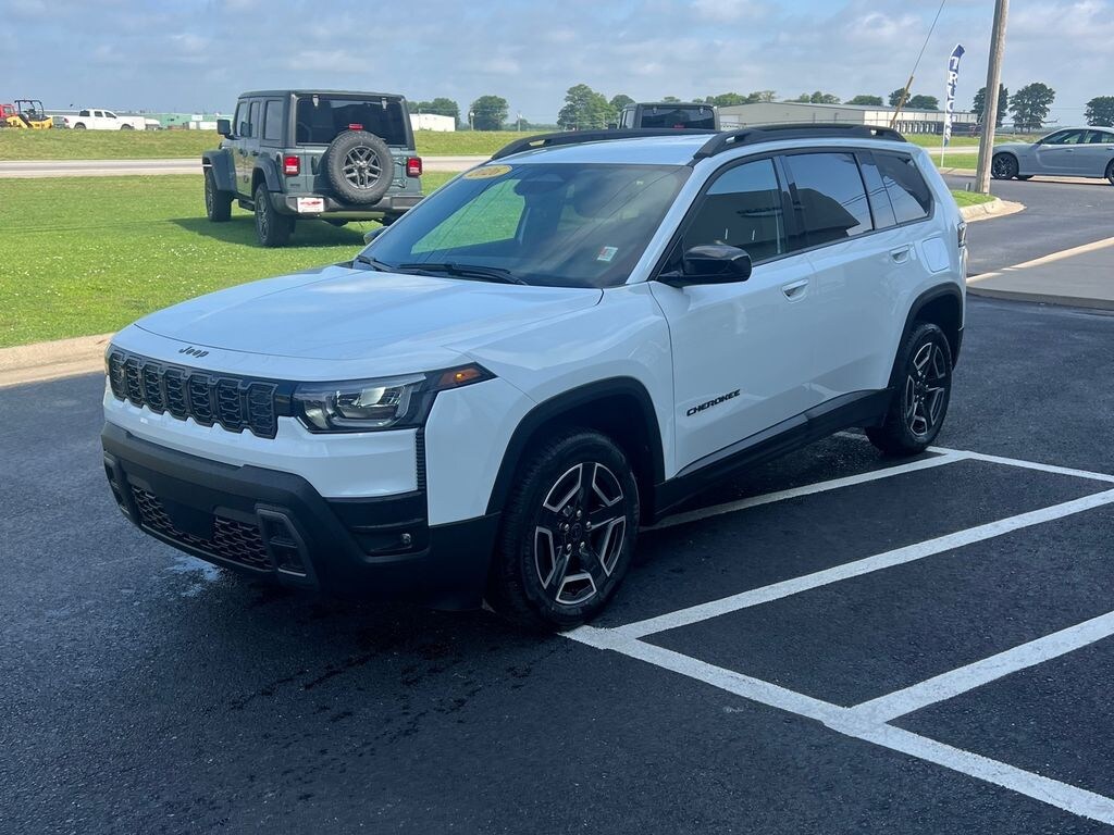 New 2026 Jeep Cherokee Laredo/Limited Sport Utility