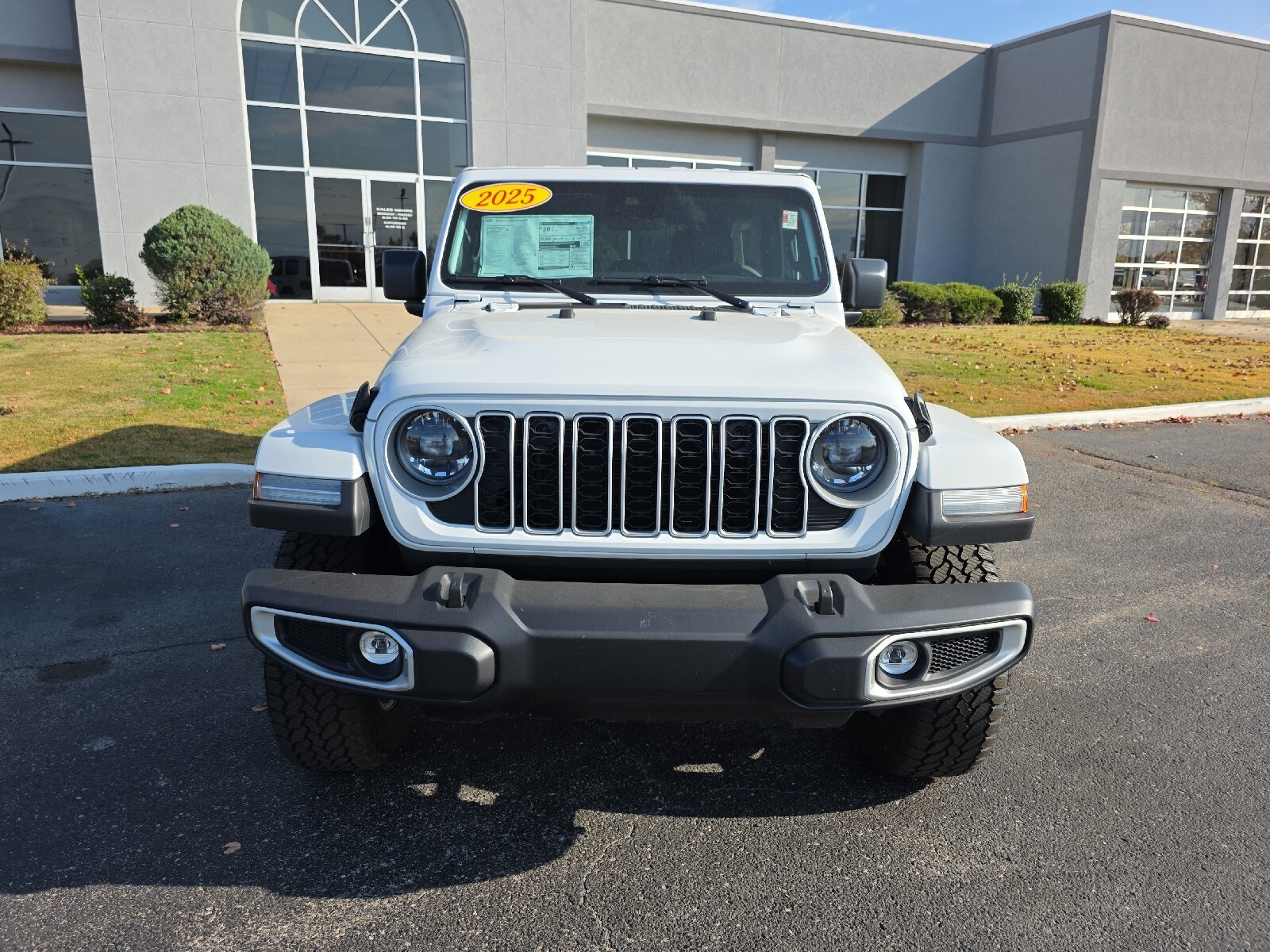 2025 Jeep Wrangler Sahara photo 2