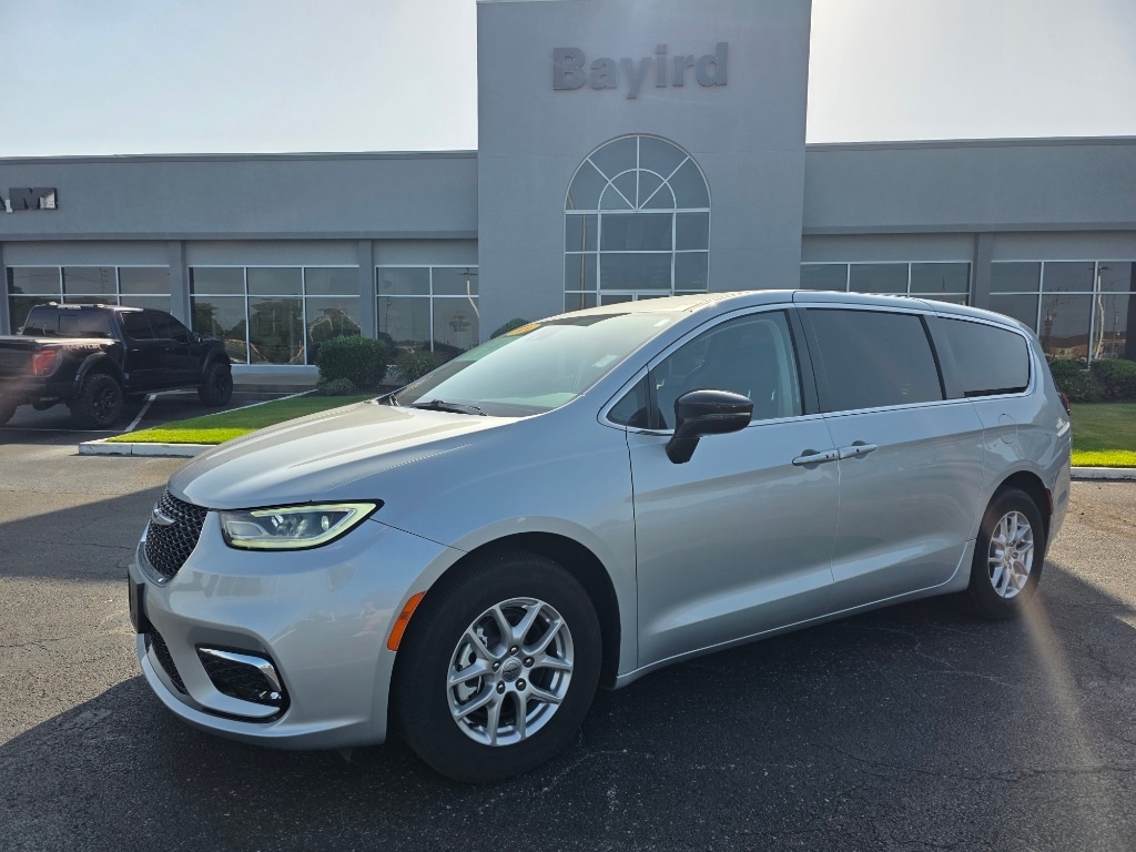Used 2024 Chrysler Pacifica Touring L Van Passenger Van