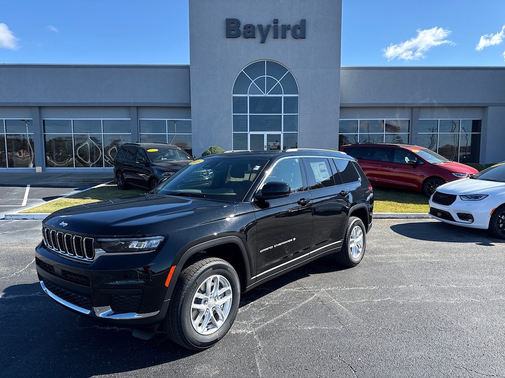 New 2025 Jeep Grand Cherokee L Laredo Sport Utility