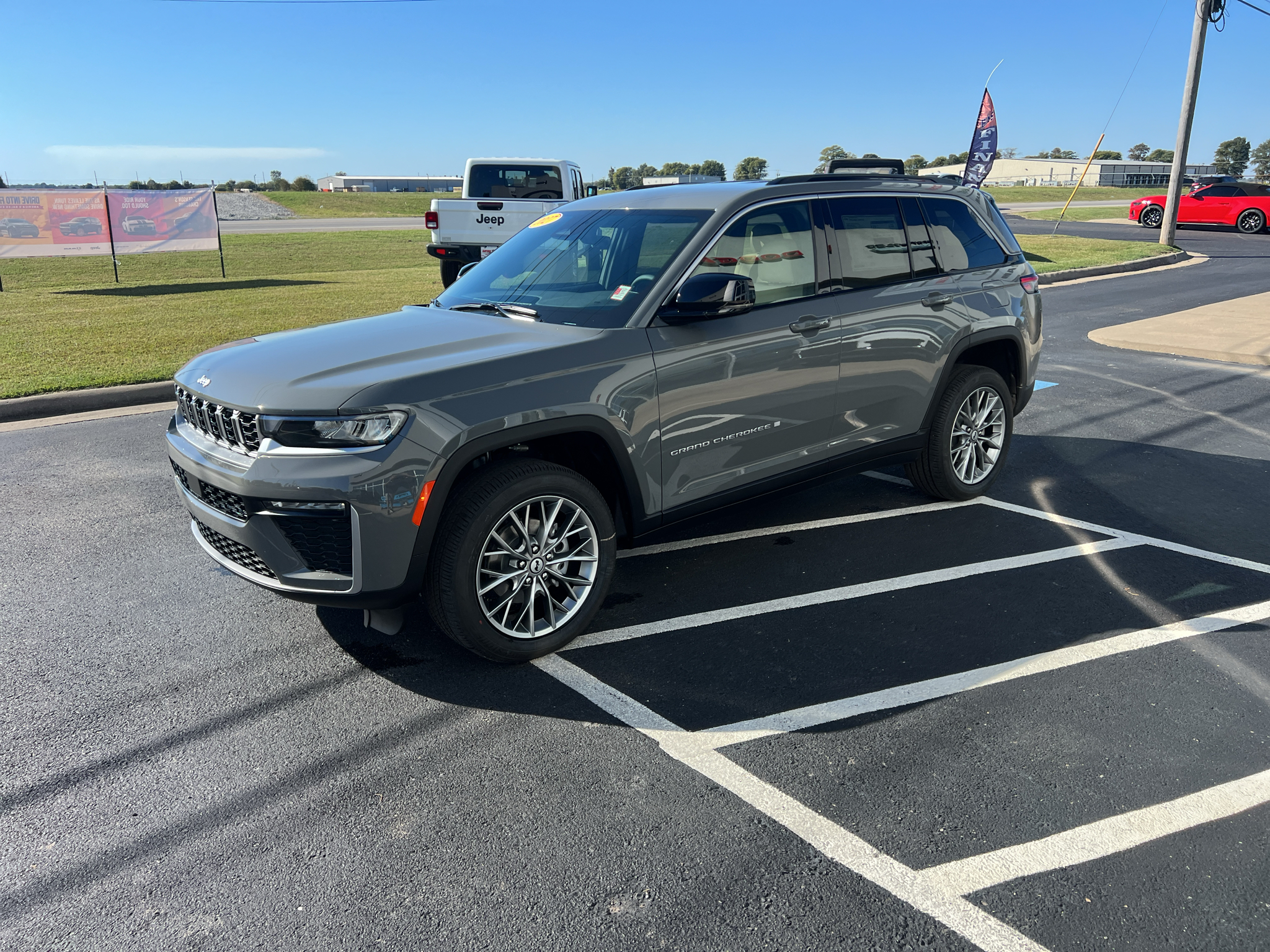 New 2027 Jeep Grand Cherokee Limited Sport Utility