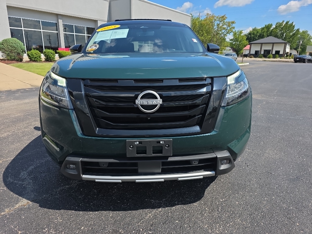 Used 2023 Nissan Pathfinder SL SUV