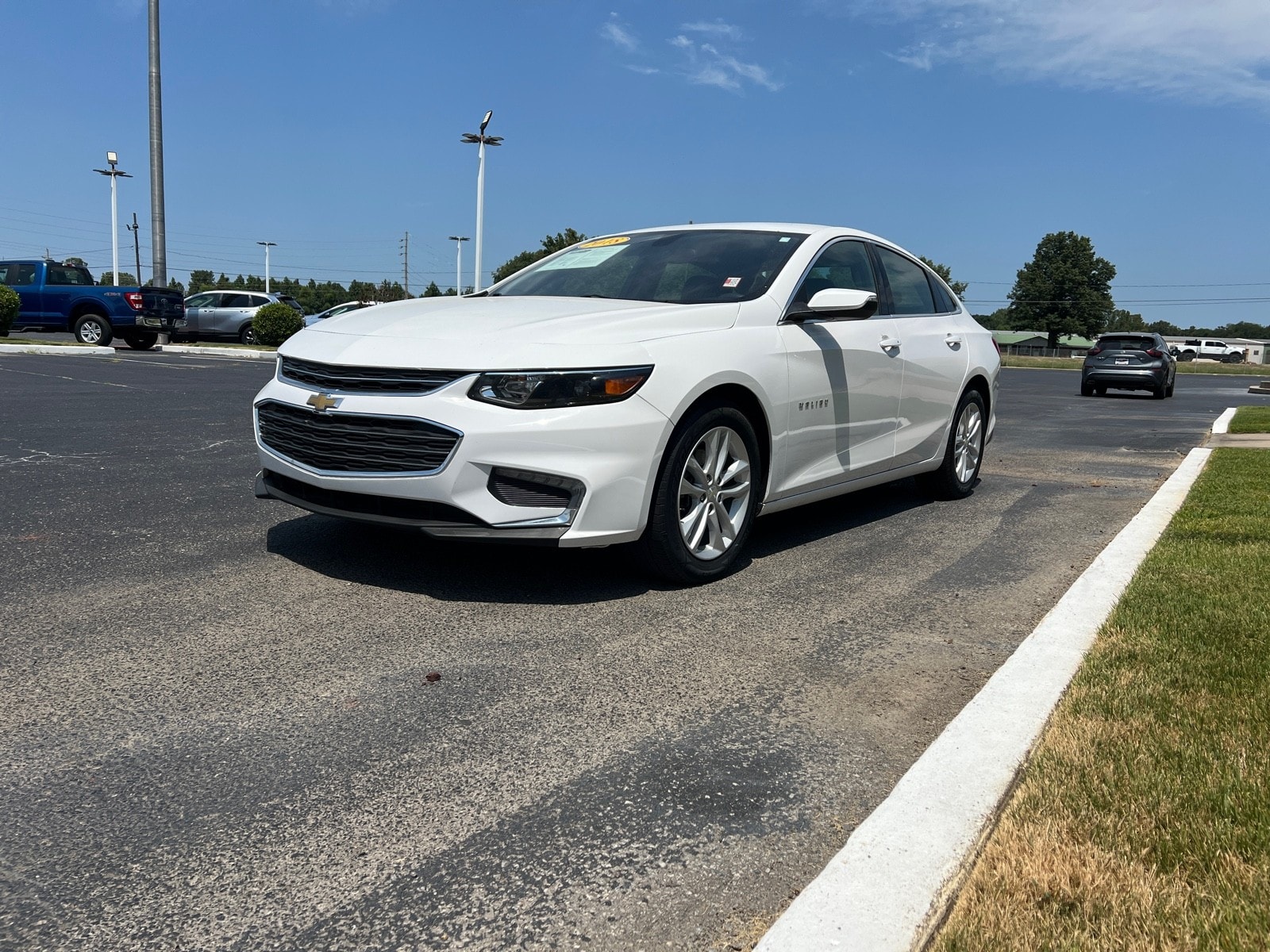 Used 2018 Chevrolet Malibu 1LT with VIN 1G1ZD5STXJF193636 for sale in Dexter, MO