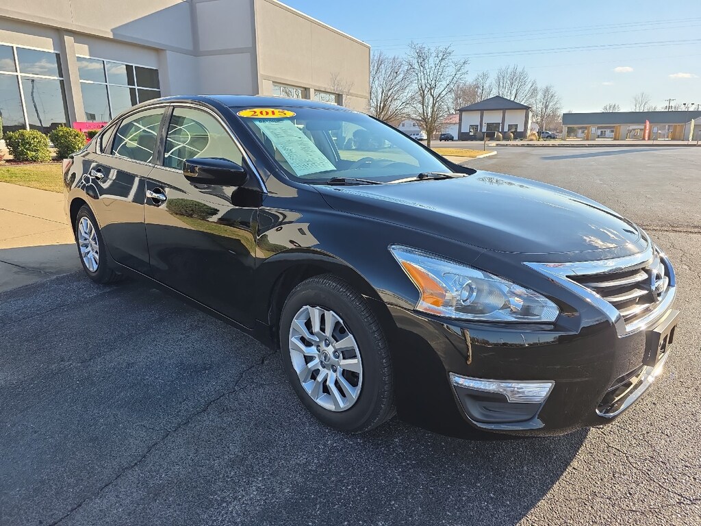 Used 2015 Nissan Altima 2.5 Sedan