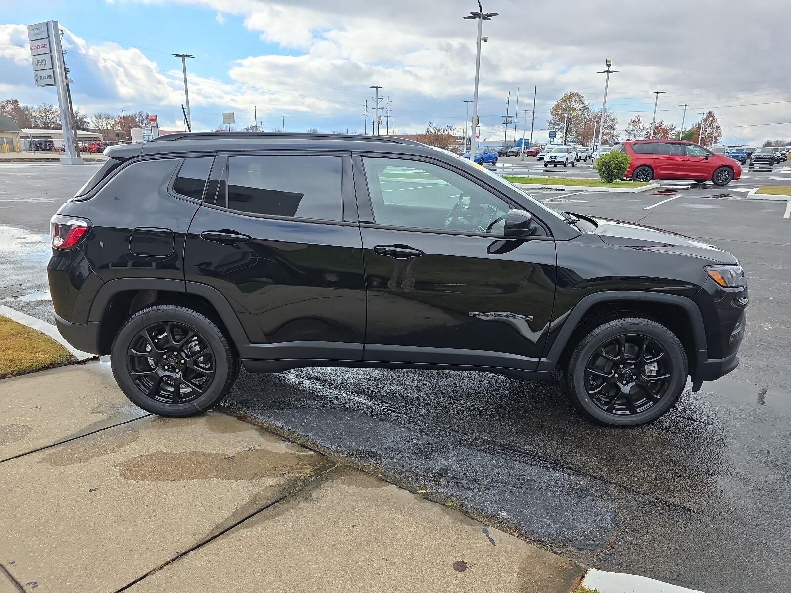 2026 Jeep Compass Latitude Altitude photo 2