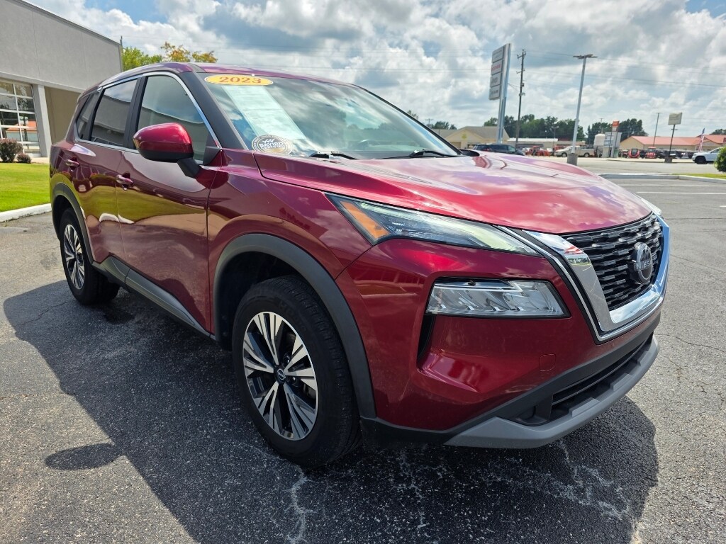 Used 2023 Nissan Rogue SV SUV