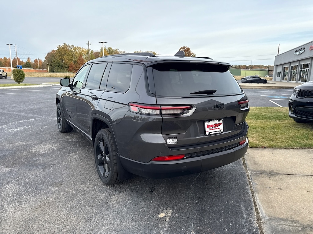 New 2025 Jeep Grand Cherokee L Laredo Sport Utility