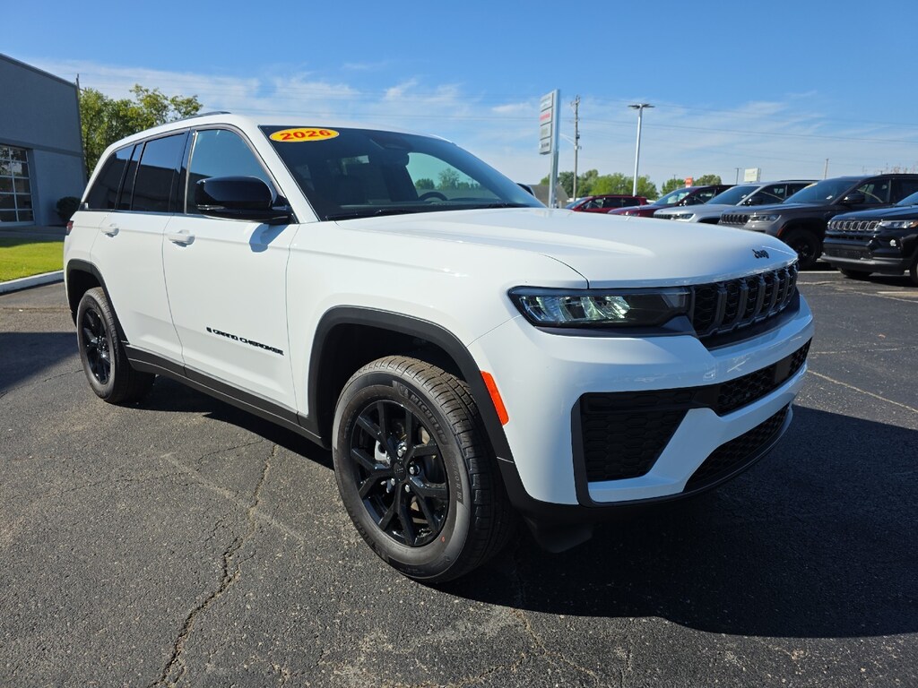 New 2026 Jeep Grand Cherokee LAREDO ALTITUDE 4X4 Sport Utility