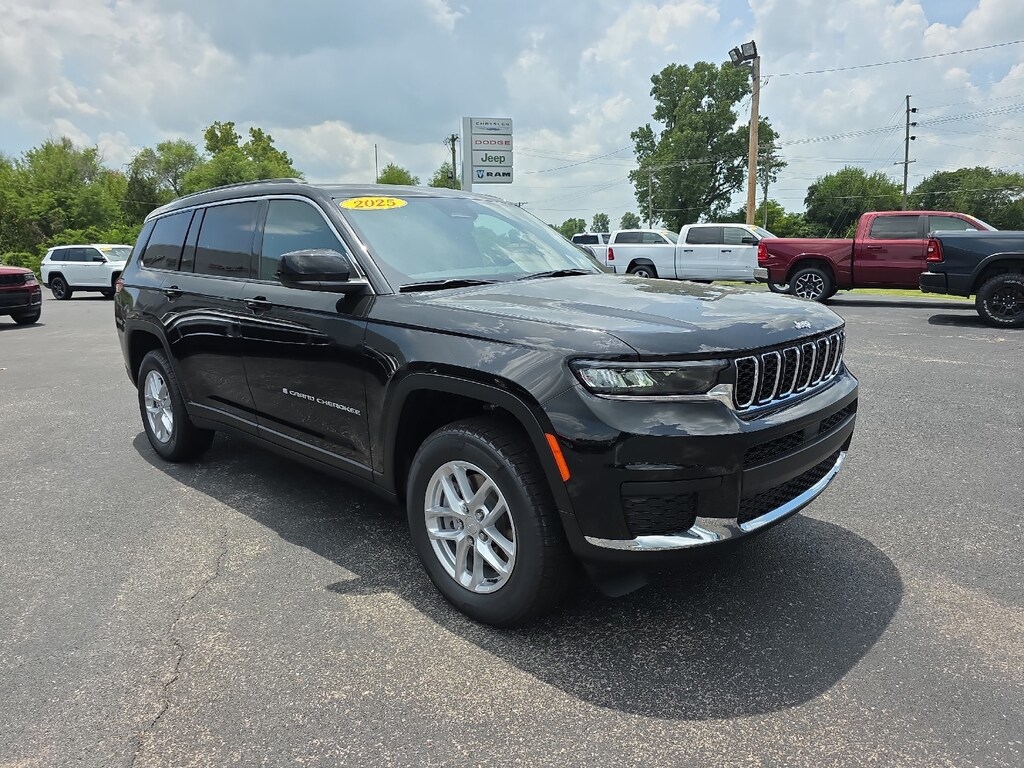New 2025 Jeep Grand Cherokee L LAREDO X 4X4 Sport Utility