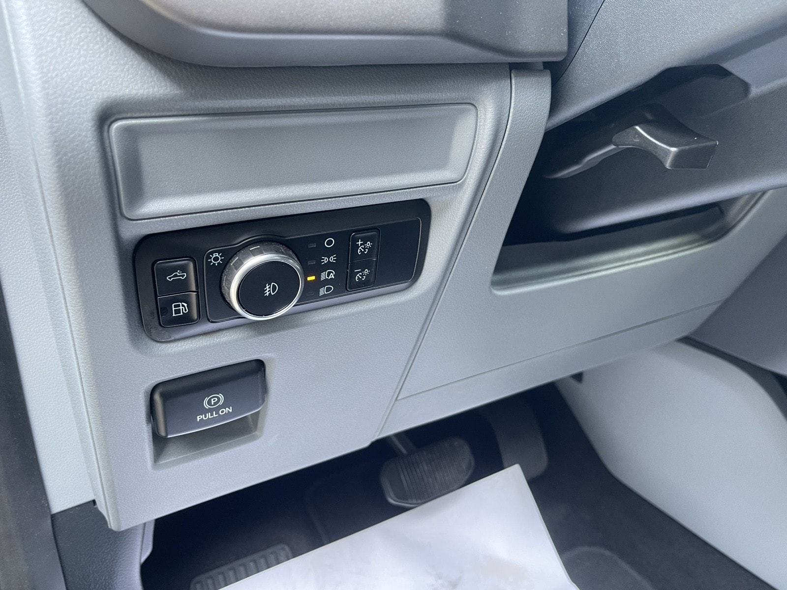 2024 Ford F-150 XLT - Photo 13
