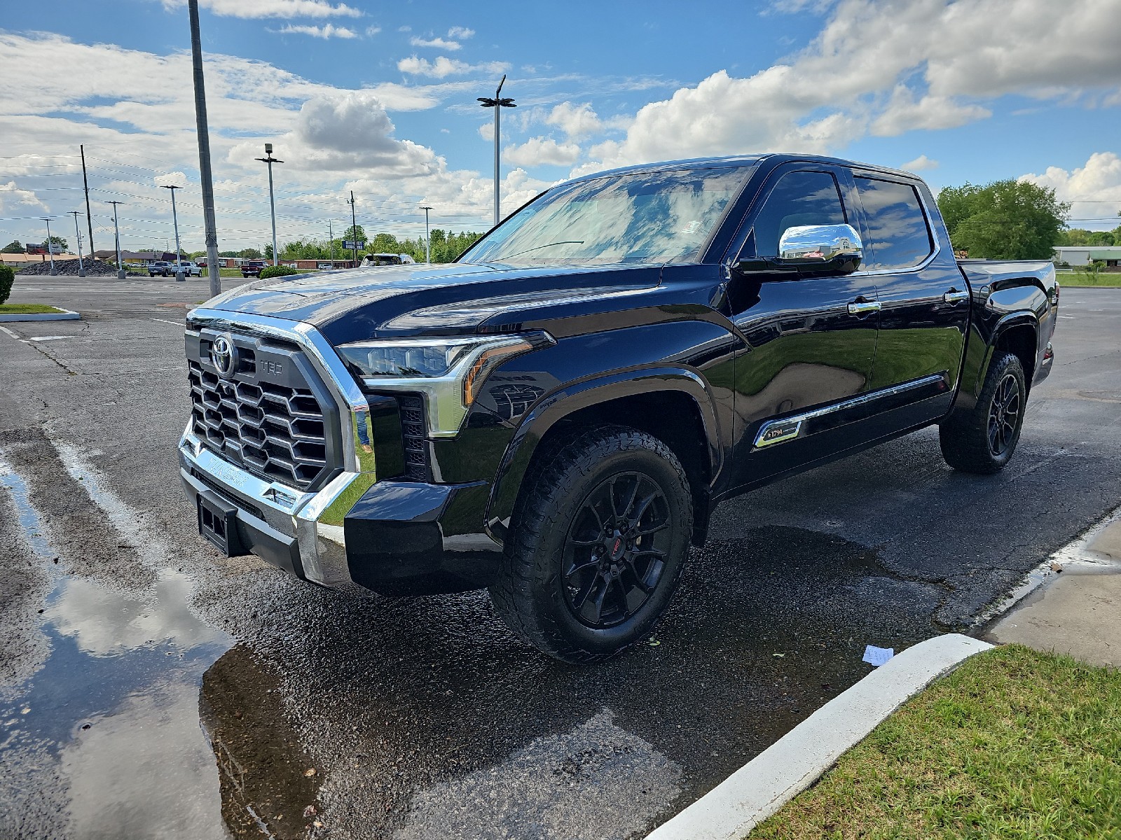 Used 2023 Toyota Tundra 1794 Edition with VIN 5TFMA5DB5PX082137 for sale in Dexter, MO
