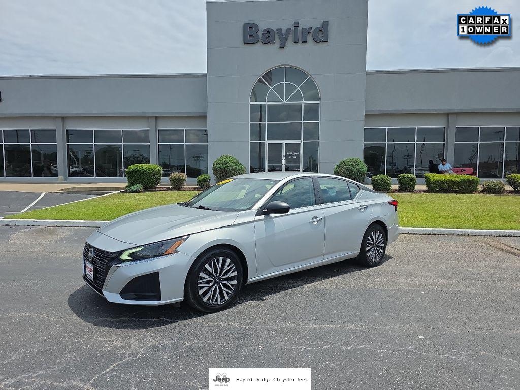 Used 2024 Nissan Altima 2.5 SV Sedan