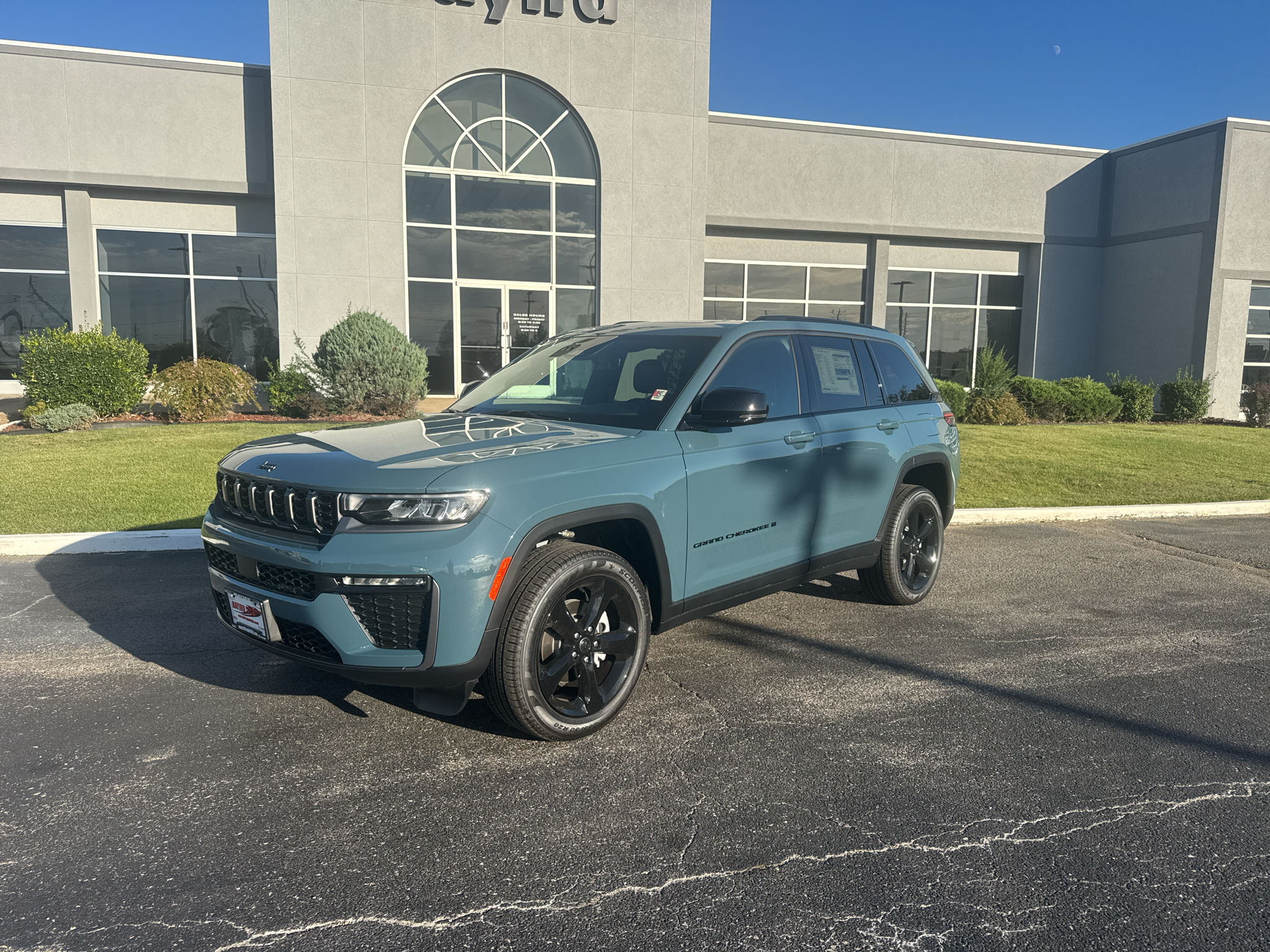 New 2027 Jeep Grand Cherokee Limited Sport Utility