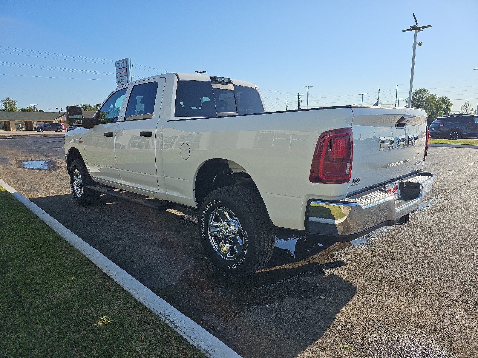 2025 Ram 2500 Tradesman photo 3
