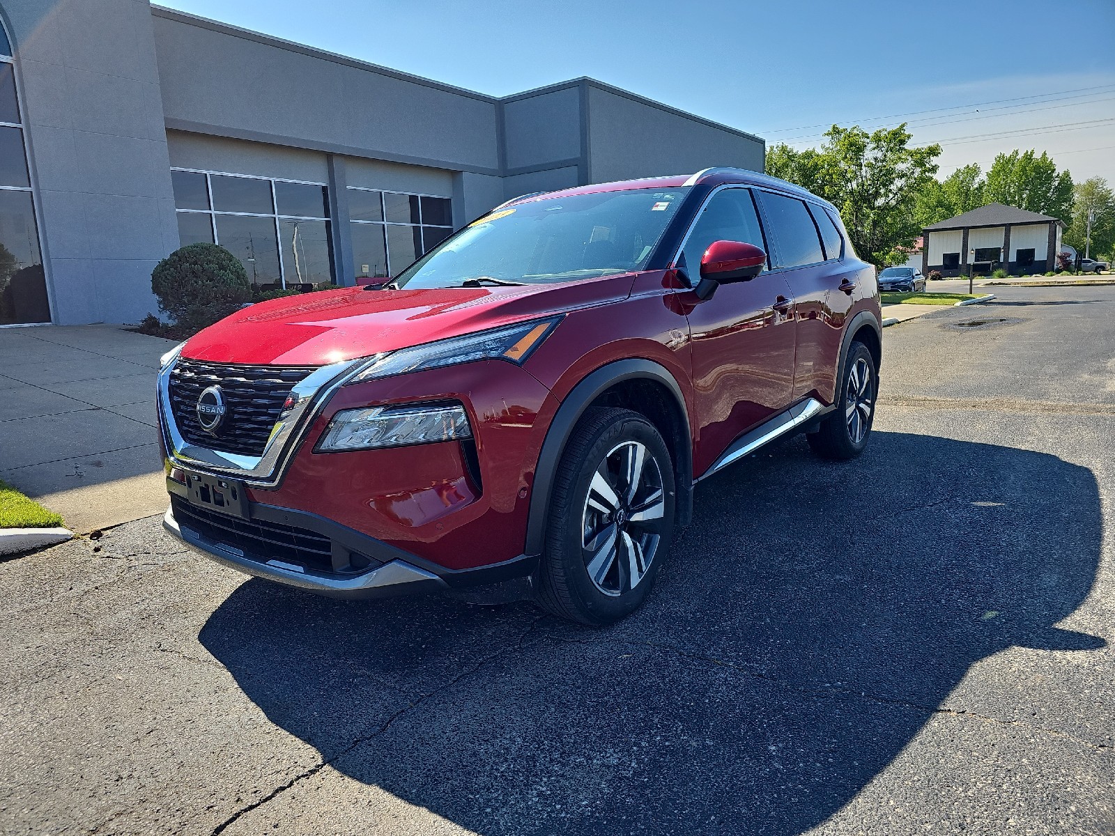 Used 2023 Nissan Rogue SL with VIN 5N1BT3CA0PC670190 for sale in Dexter, MO