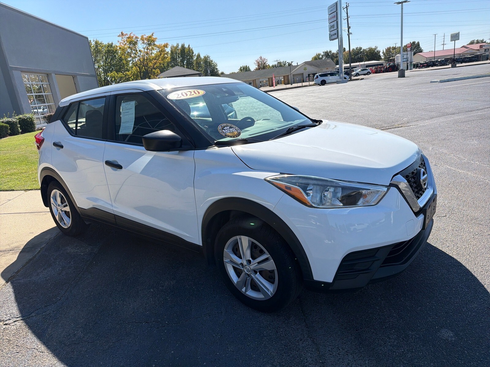 2020 Nissan Kicks S photo 3