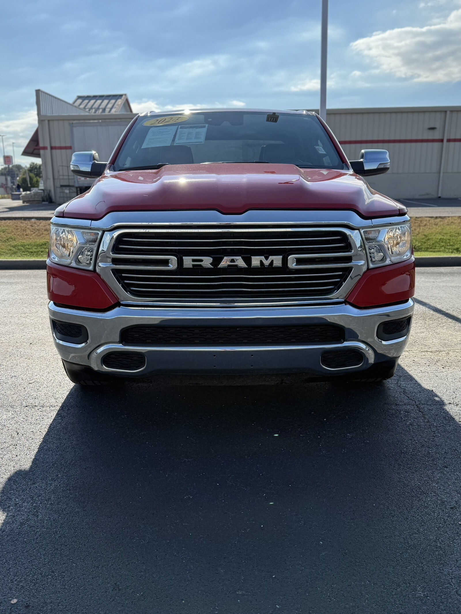 2024 Ram 1500 Laramie photo 2