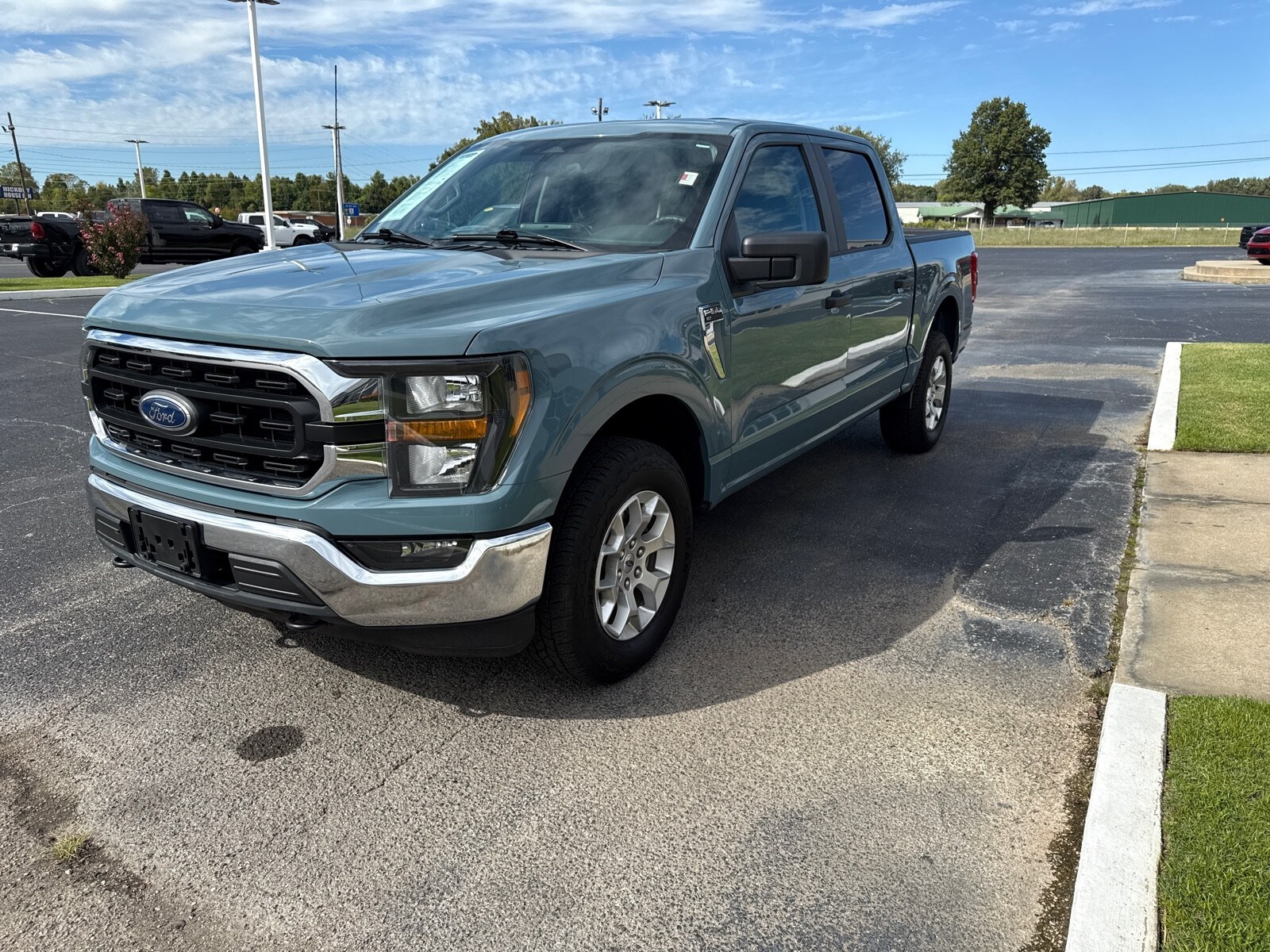 2023 Ford F-150 XLT photo 4