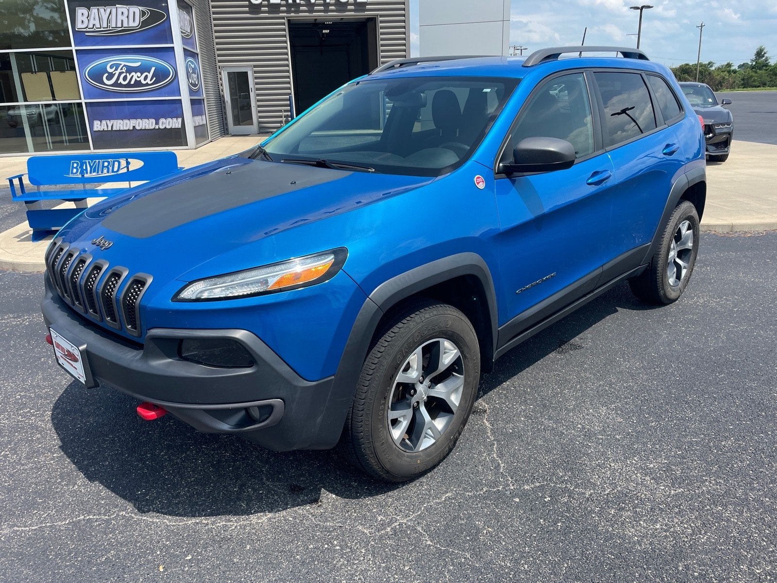 Used 2017 Jeep Cherokee Trailhawk with VIN 1C4PJMBB5HW636116 for sale in Kennett, MO
