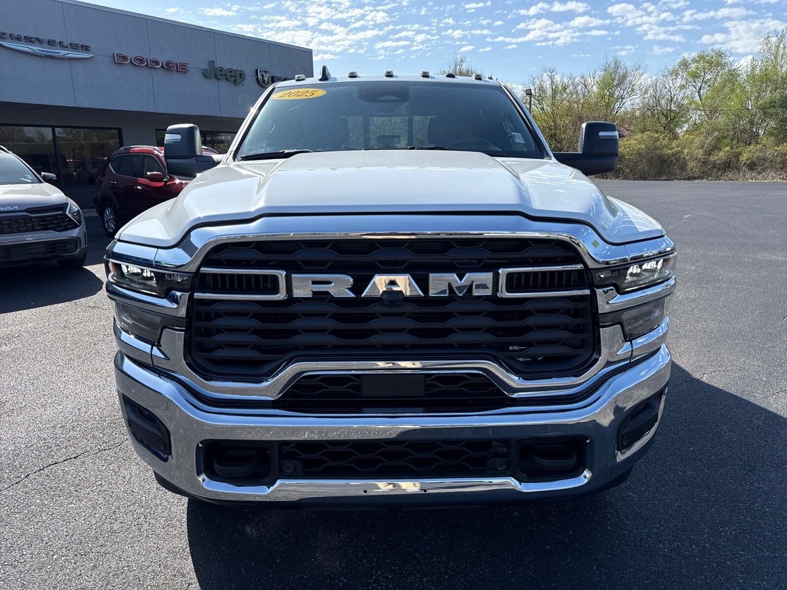2025 Ram 3500 Tradesman photo 3