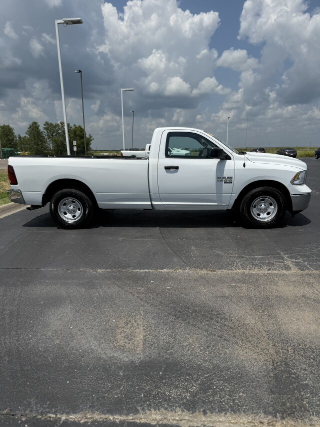 2023 Ram 1500 Classic Tradesman photo 2