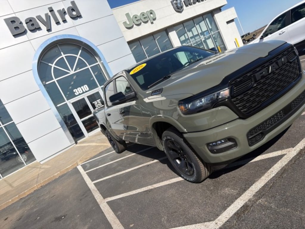 New 2026 Ram 1500 BIG HORN CREW CAB 4X4 5'7 BOX Pickup