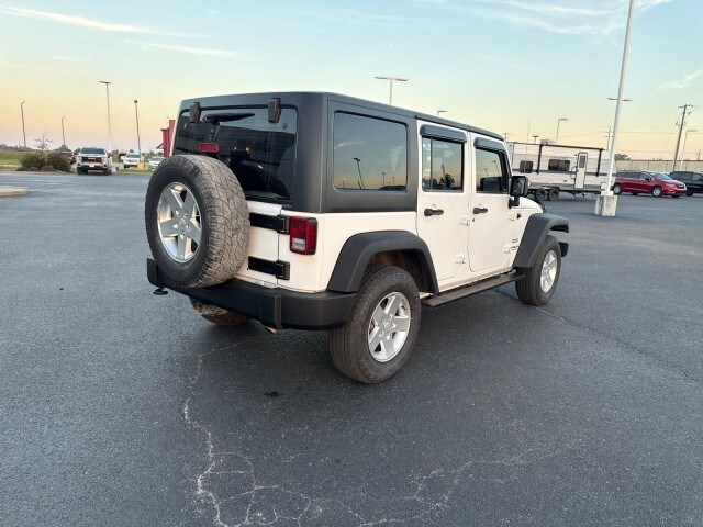 2014 Jeep Wrangler Unlimited Sport photo 2