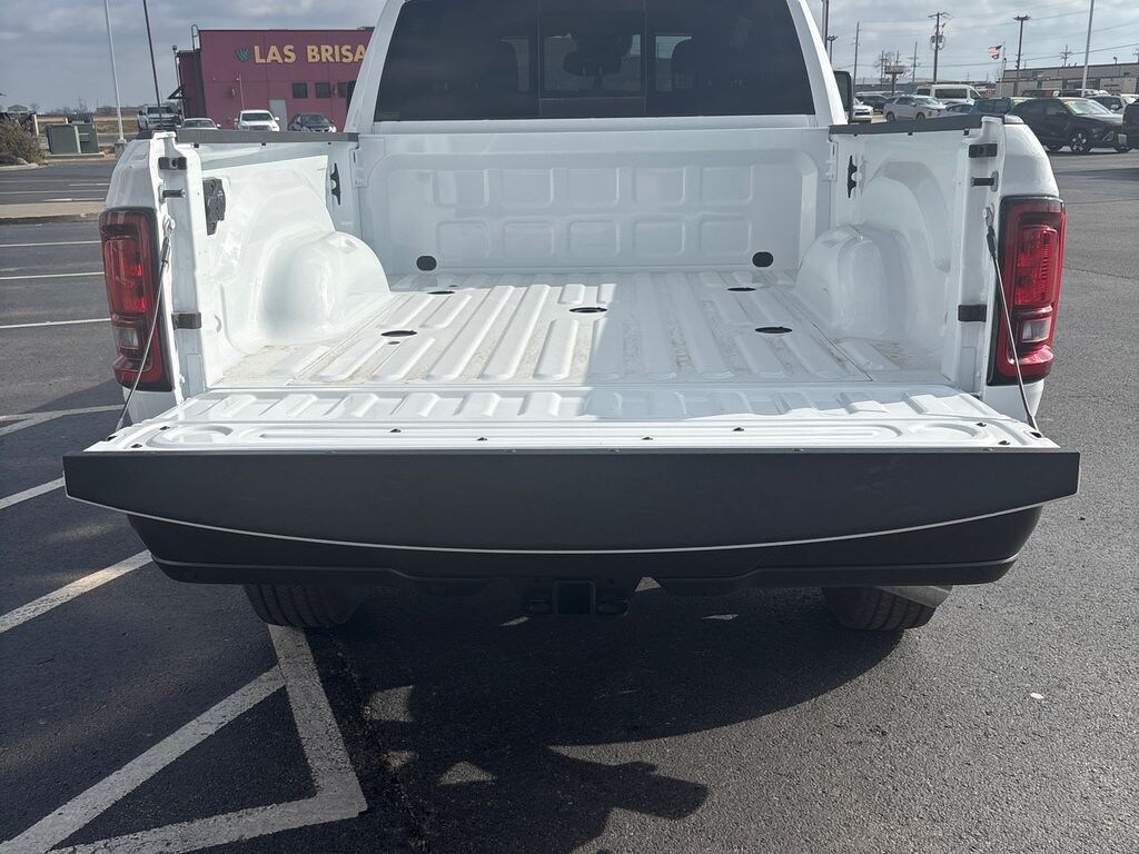 New 2026 Ram 3500 TRADESMAN CREW CAB 4X4 6'4 BOX Pickup