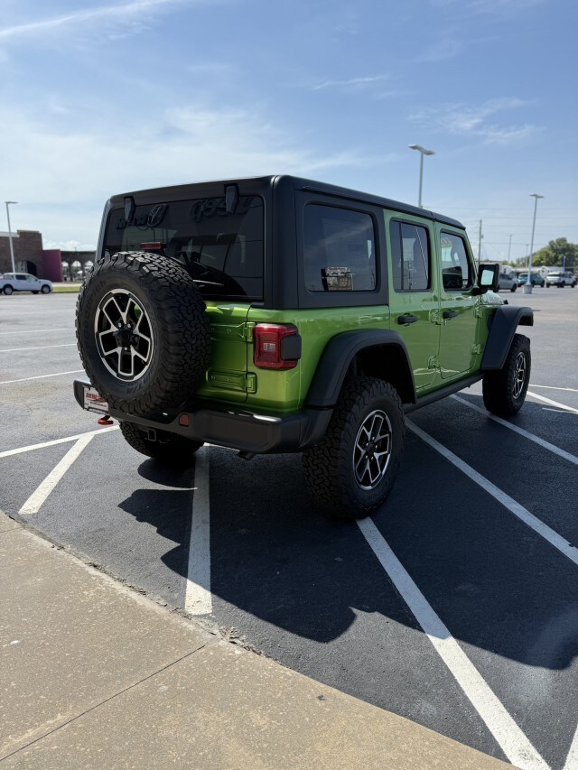 2025 Jeep Wrangler Rubicon Sport photo 2