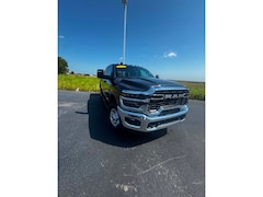 2026 Ram 2500 TRADESMAN CREW CAB 4X4 6'4 BOX Pickup