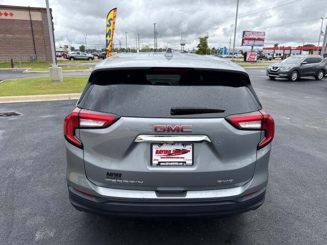 2024 Gmc Terrain SLE photo 2