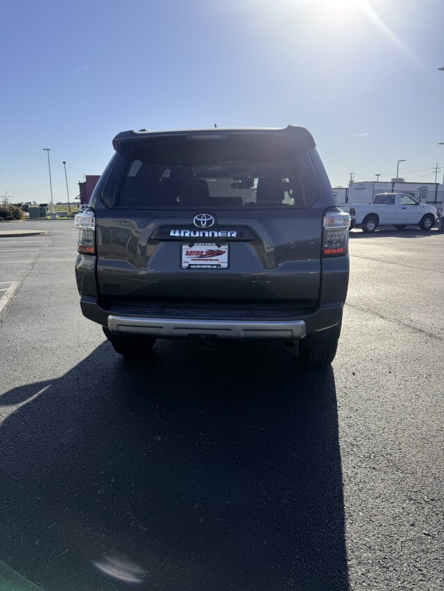 2020 Toyota 4Runner TRD Premium photo 4