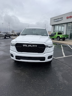 2026 Ram 1500 BIG HORN CREW CAB 4X4 5'7 BOX Pickup