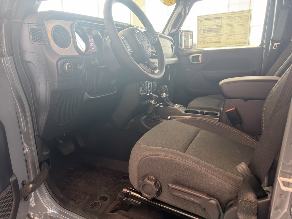 2026 Jeep Gladiator Sport S - Photo 11