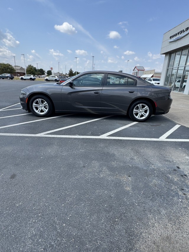 2023 Dodge Charger SXT photo 2