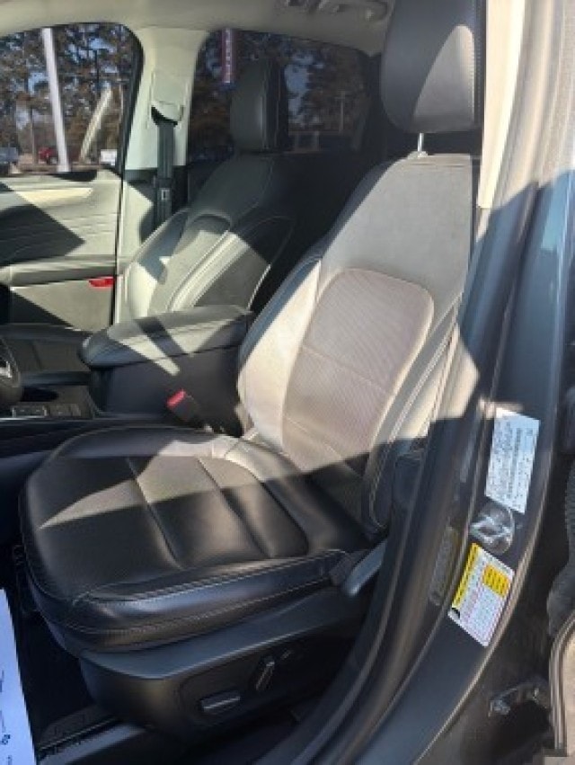 2022 Ford Escape SEL - Photo 16