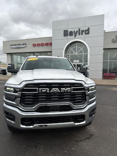 2026 Ram 2500 TRADESMAN CREW CAB 4X4 6'4 BOX Pickup