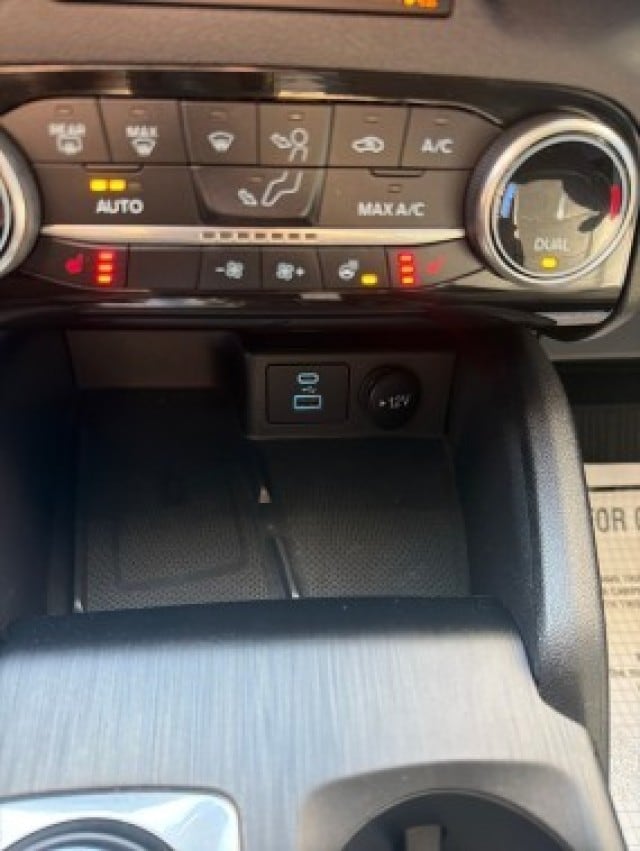 2022 Ford Escape SEL - Photo 13