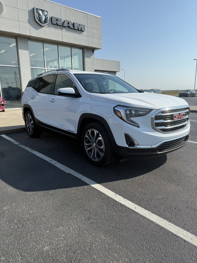2020 Gmc Terrain SLT photo 2