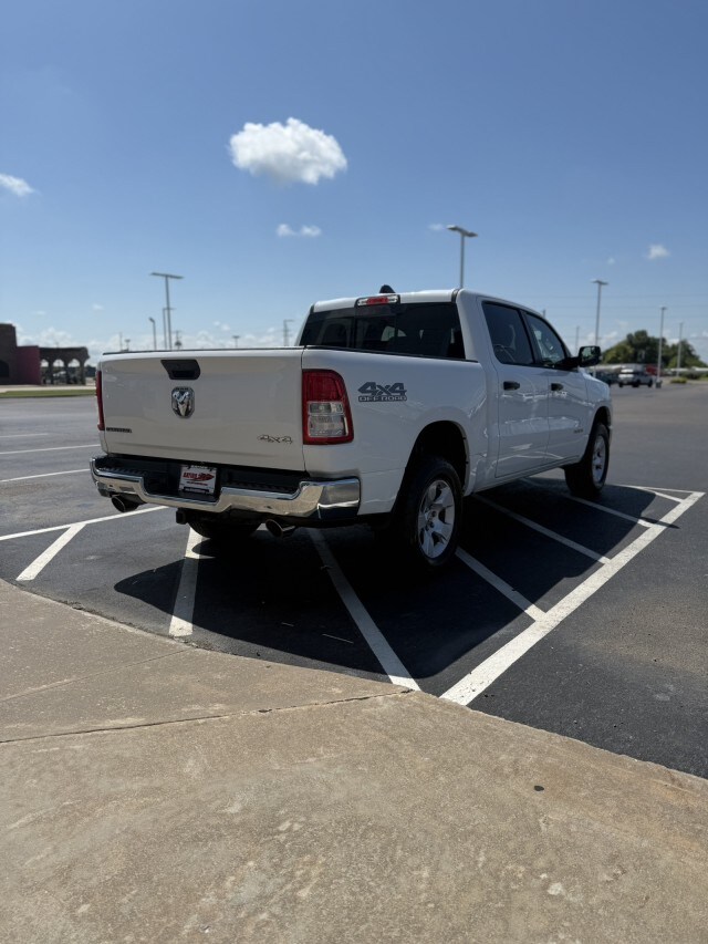 2023 Ram 1500 Big Horn photo 3