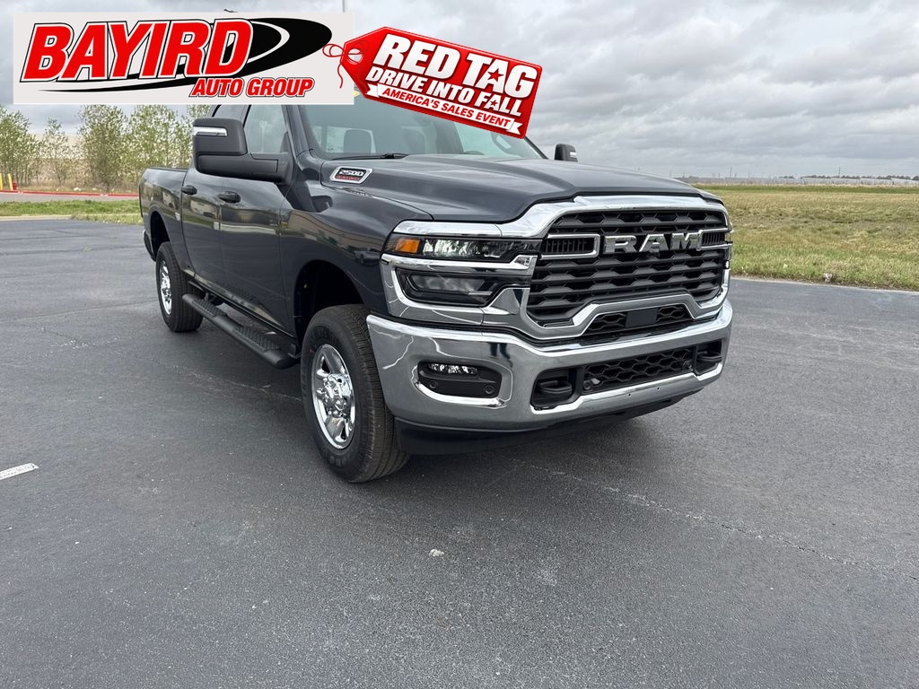 2026 Ram 2500 TRADESMAN CREW CAB 4X4 Pickup