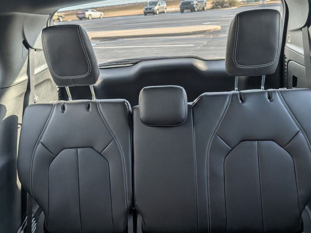 New 2026 Chrysler Pacifica SELECT Passenger Van