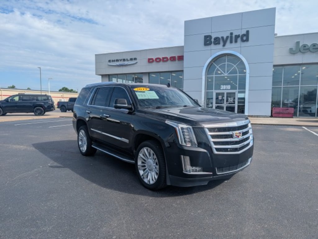 Used 2019 Cadillac Escalade Luxury SUV