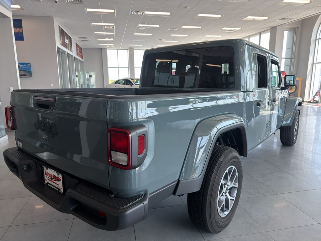 2026 Jeep Gladiator Sport S - Photo 2
