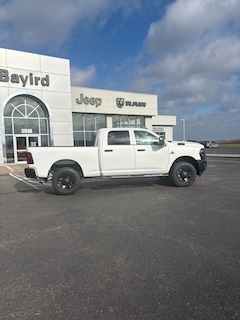 2026 Ram 3500 TRADESMAN CREW CAB 4X4 6'4 BOX Pickup
