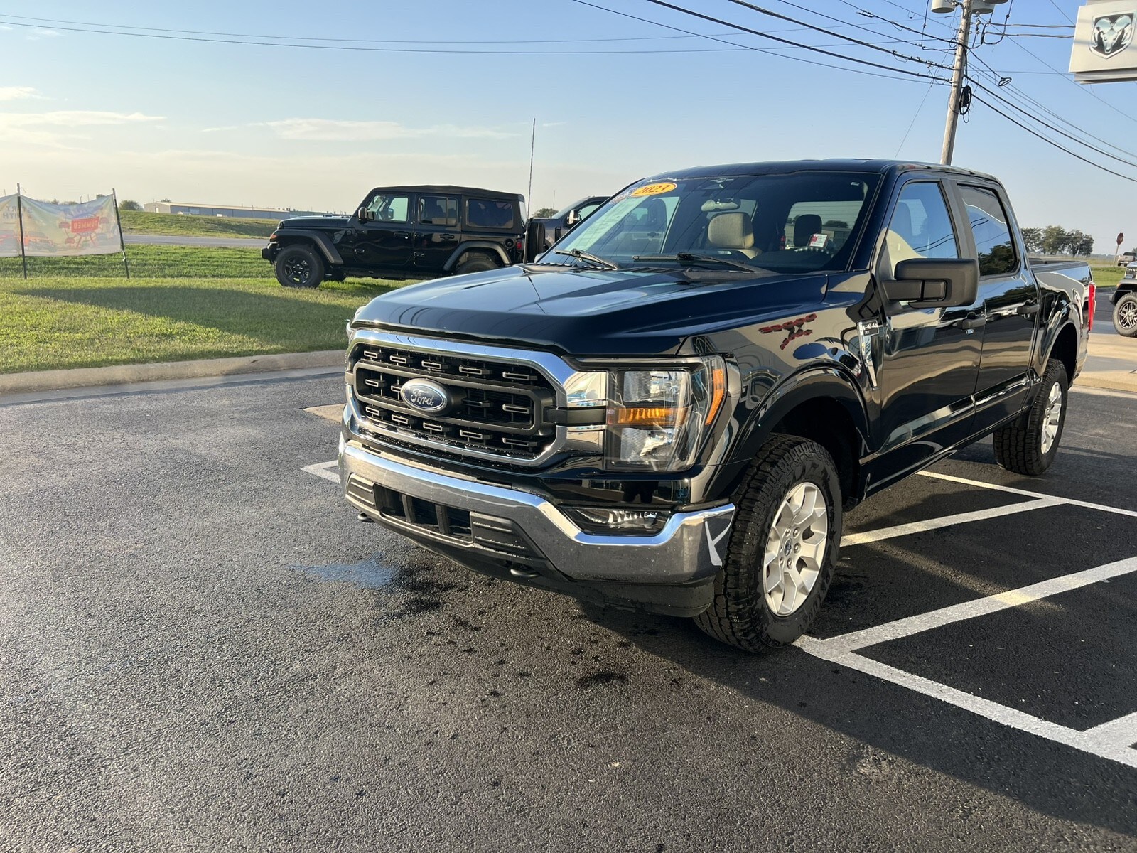 2023 Ford F-150 XLT photo 4