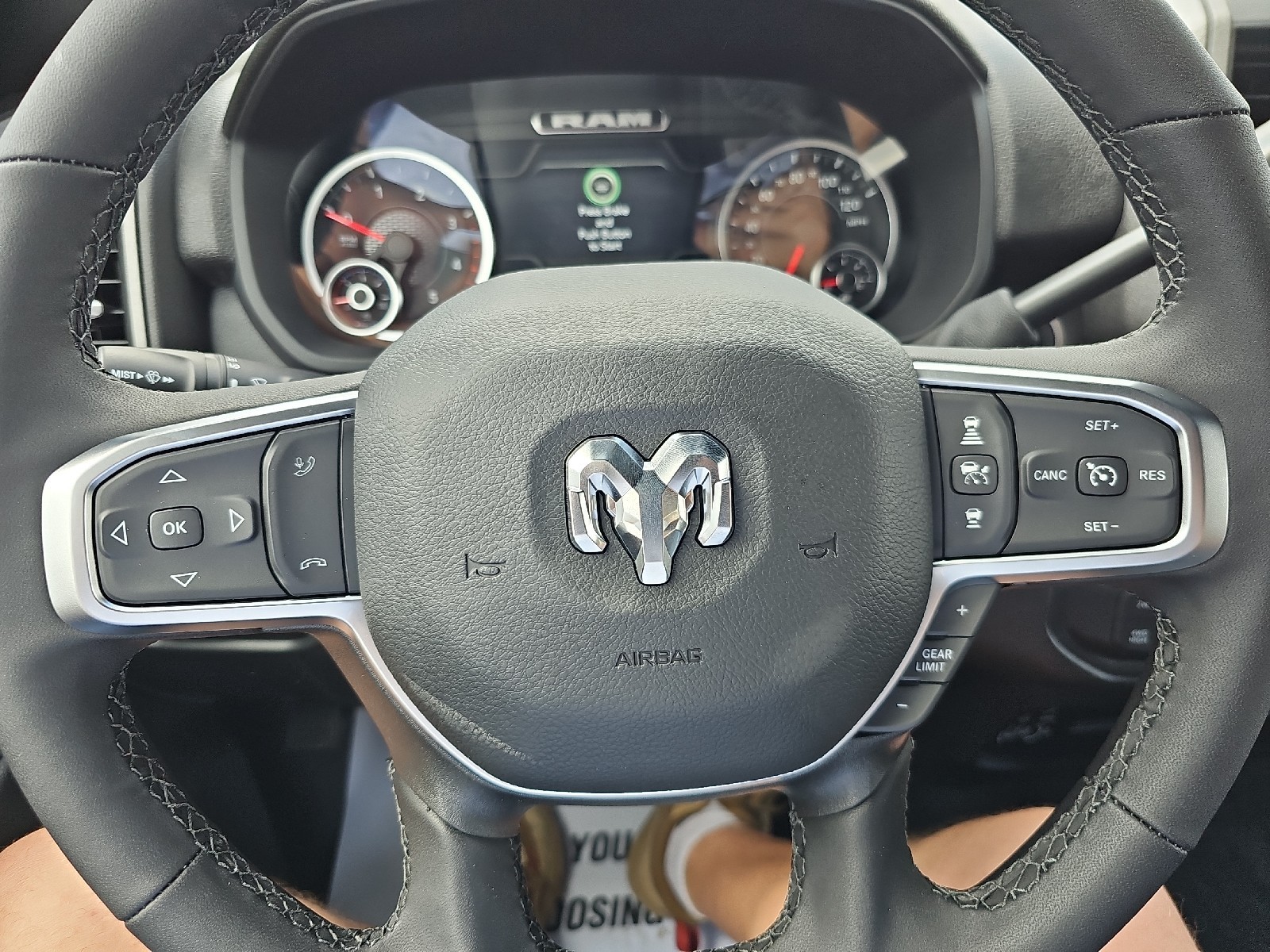 2025 RAM 2500 Tradesman - Photo 13