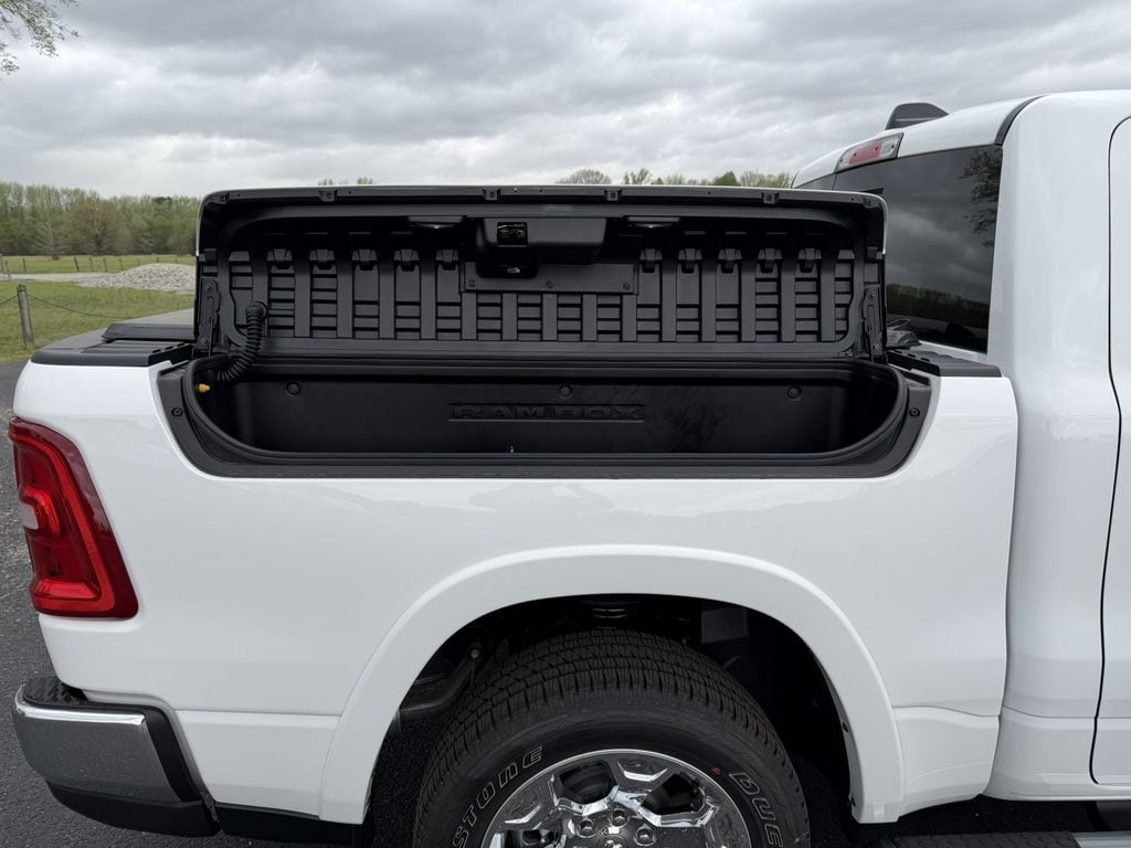2026 RAM 1500 Big Horn/Lone Star - Photo 8