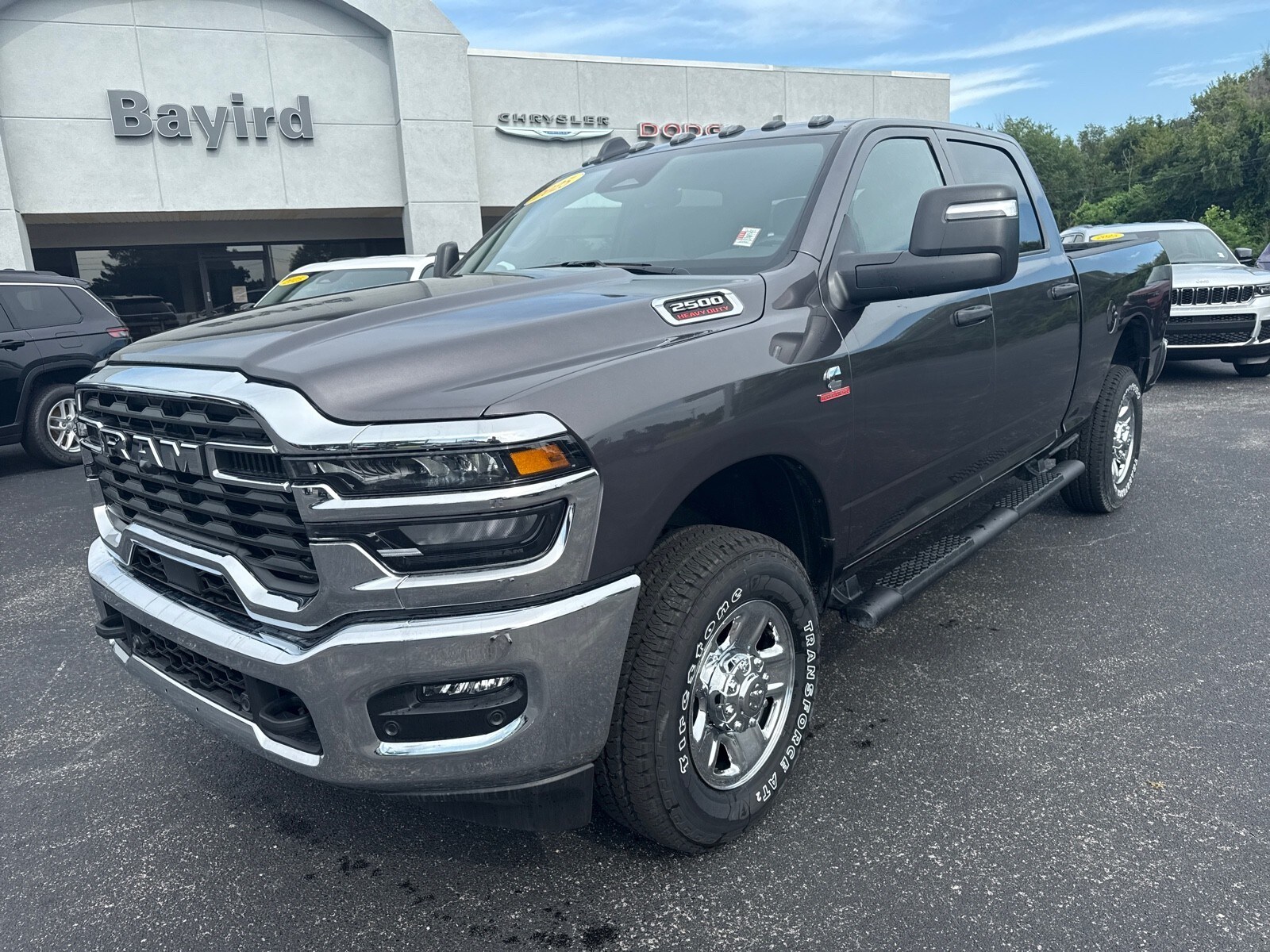 2025 Ram 2500 Tradesman photo 2