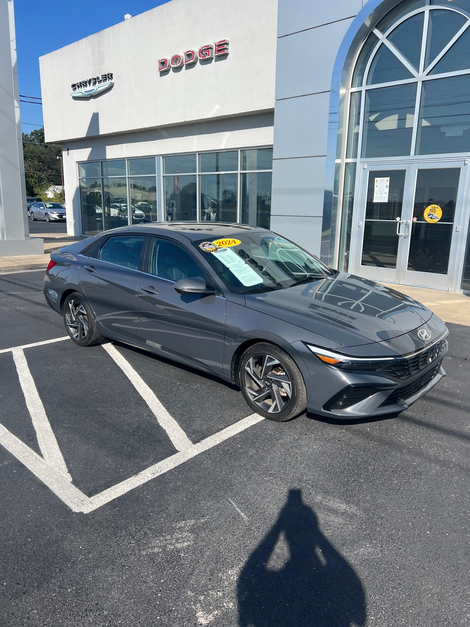 2024 Hyundai Elantra Limited photo 3